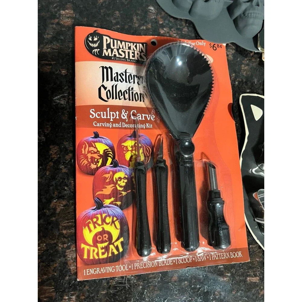 Halloween pumpkin carving kit cookie mold shaped baking ghost skull muffins